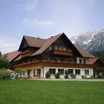 ゲストハウス Trillerhof *